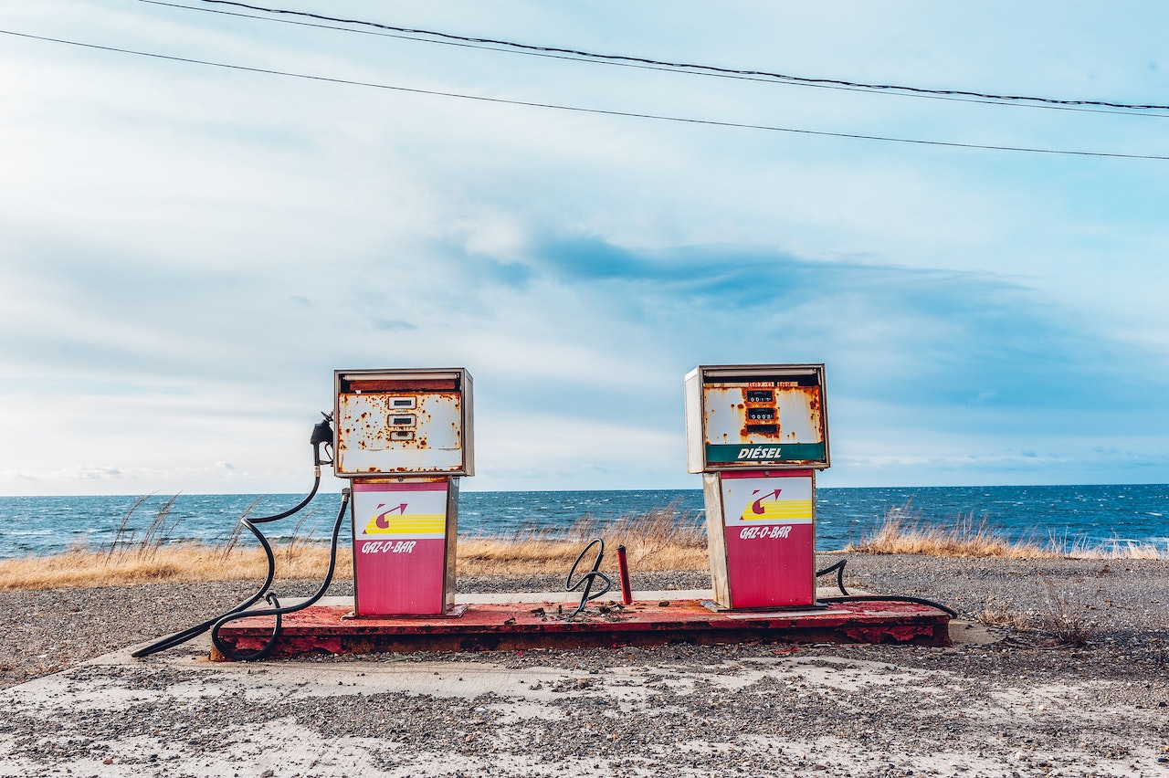 Refined Products Pricing and Risk Management